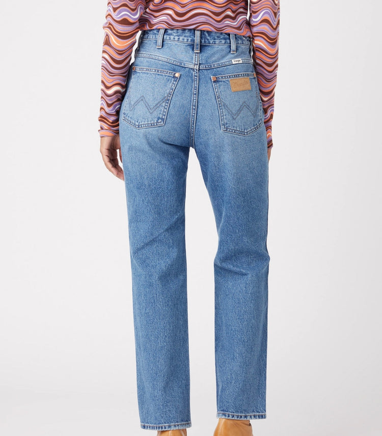 Wrangler Wild West 603 Patty Cropped Jeans detail view