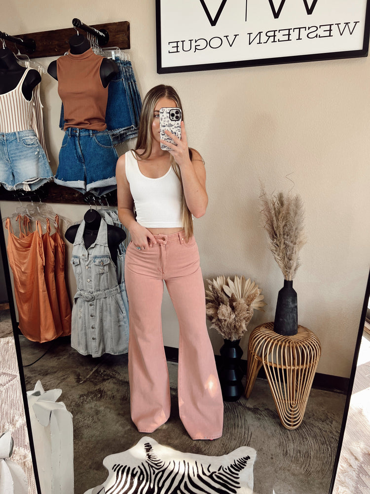 Wrangler Wanderer 622 Rose Pink Flare Jeans Western outfit styling