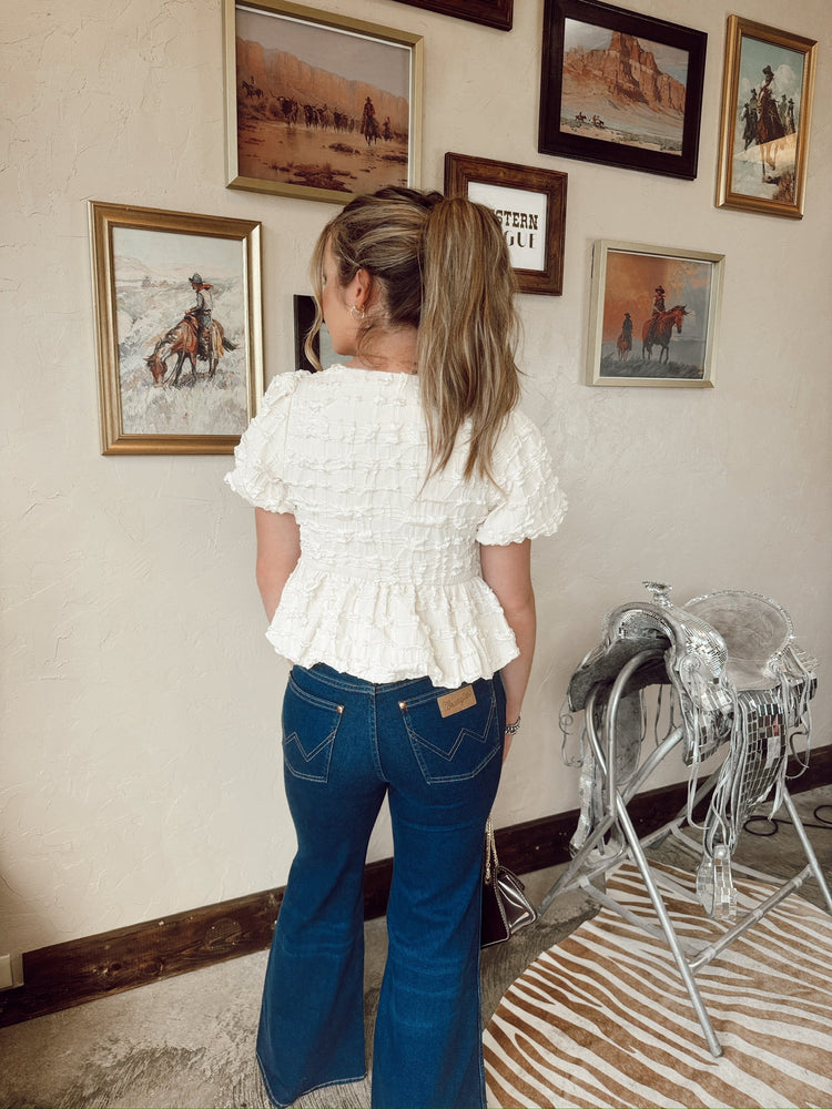 Wrangler Wanderer 622 Dark Wash Flare Jeans boutique product photo