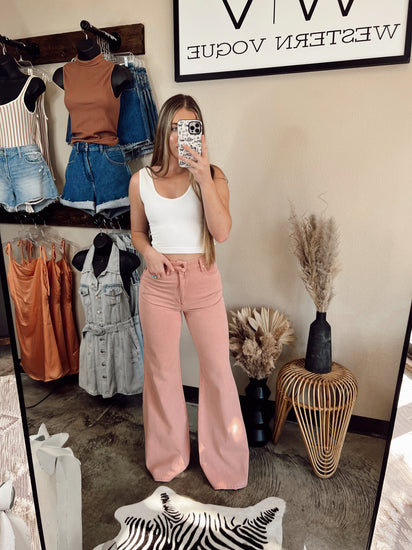 Wrangler Wanderer 622 Rose Pink Flare Jeans Western outfit styling